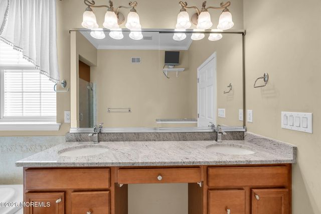 13 Northshire Court, Freehold, NJ 07728