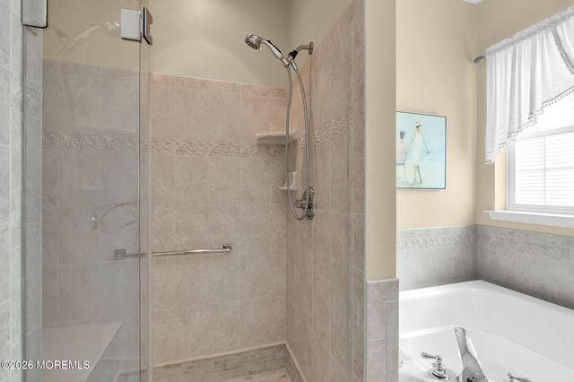 13 Northshire Court, Freehold, NJ 07728
