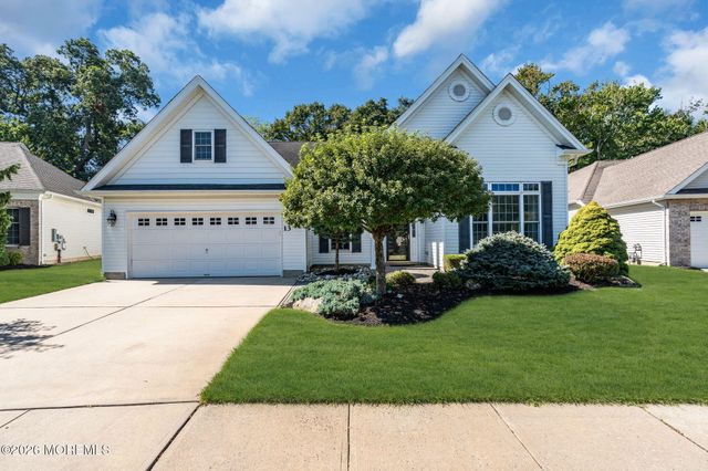 13 Northshire Court, Freehold, NJ 07728