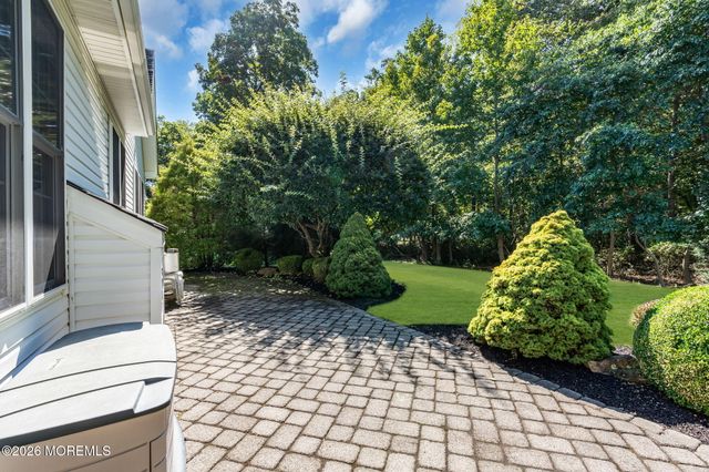 13 Northshire Court, Freehold, NJ 07728