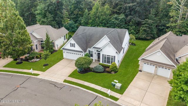 13 Northshire Court, Freehold, NJ 07728