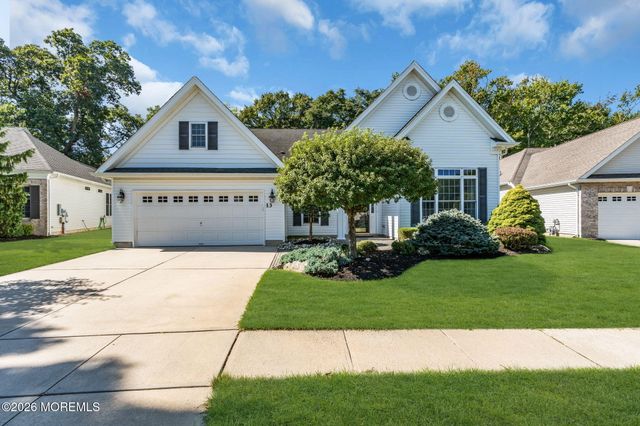 13 Northshire Court, Freehold, NJ 07728
