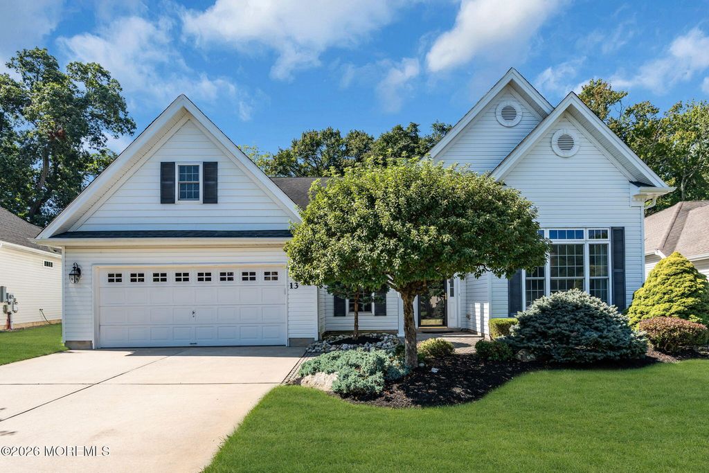 13 Northshire Court, Freehold, NJ 07728