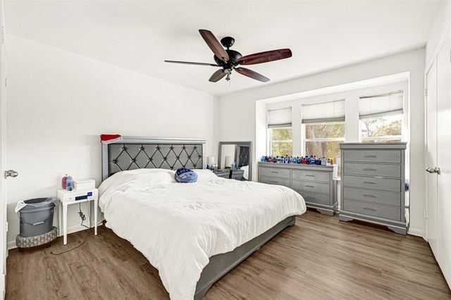 2025 Winrock Boulevard 165, Houston, TX 77057