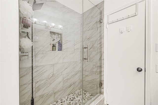 2025 Winrock Boulevard 165, Houston, TX 77057