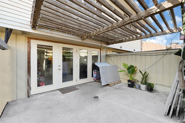 2025 Winrock Boulevard 165, Houston, TX 77057