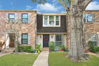 2025 Winrock Boulevard 165, Houston, TX 77057