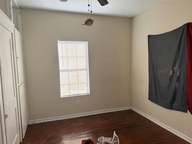 185 Woodvale Street, Houston, TX 77012