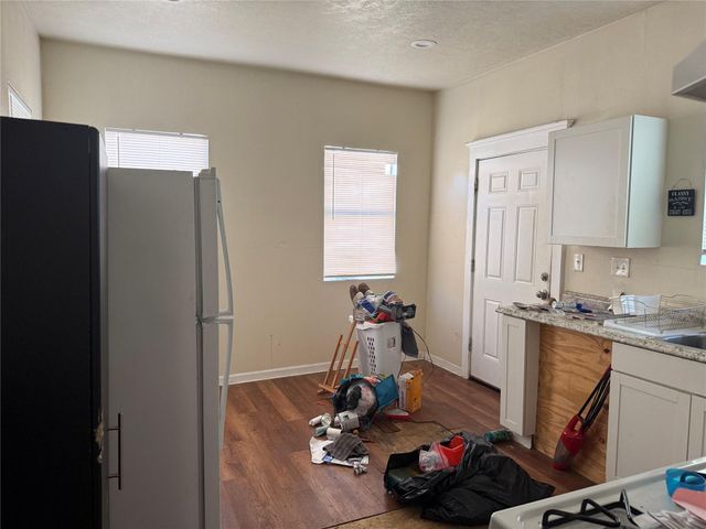 185 Woodvale Street, Houston, TX 77012