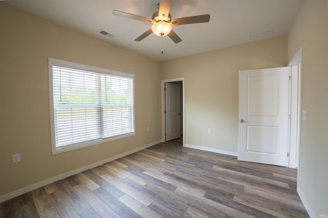 2427 Focus Trace, Evansville, IN 47715