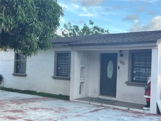 900 E 6th St, Hialeah, FL 33010