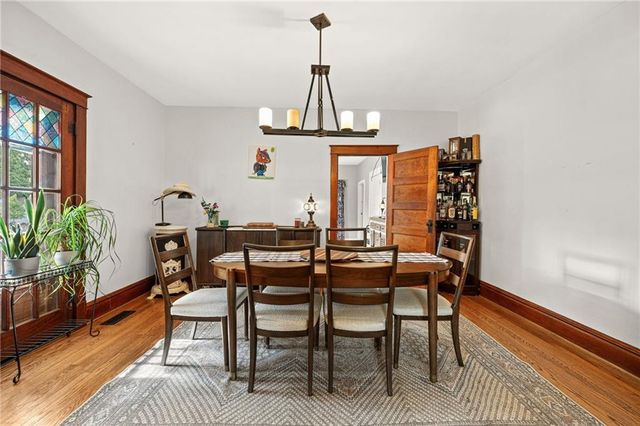 601 NE Douglas Street, Lee's Summit, MO 64063