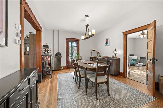 601 NE Douglas Street, Lee's Summit, MO 64063