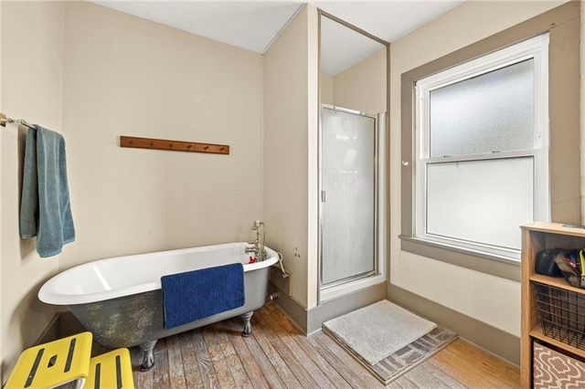 601 NE Douglas Street, Lee's Summit, MO 64063