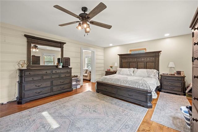 601 NE Douglas Street, Lee's Summit, MO 64063