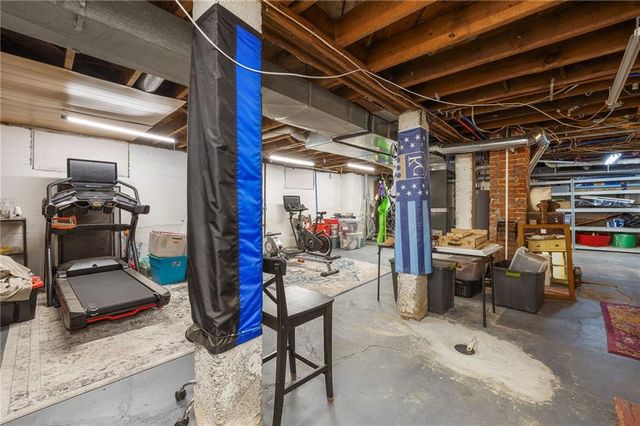 601 NE Douglas Street, Lee's Summit, MO 64063