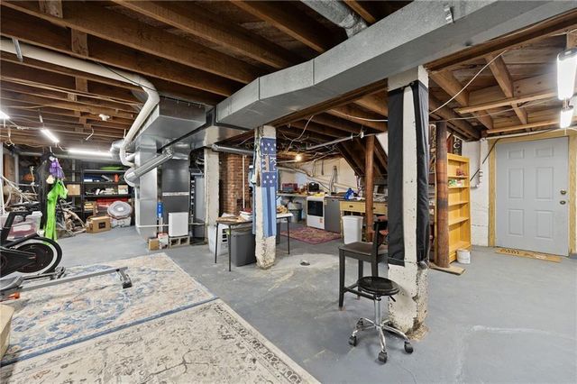 601 NE Douglas Street, Lee's Summit, MO 64063