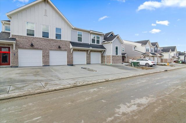 508 Station Drive, 38-102, Ludlow, KY 41016