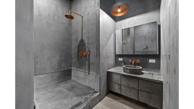 448 W 37th St Apt 9G, New York City, NY 10018
