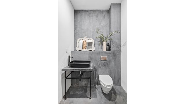 448 W 37th St Apt 9G, New York City, NY 10018