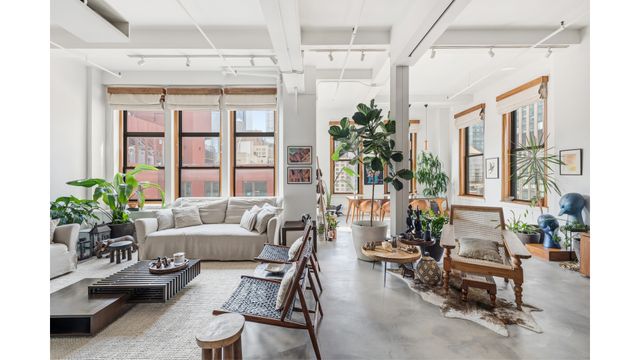448 W 37th St Apt 9G, New York City, NY 10018