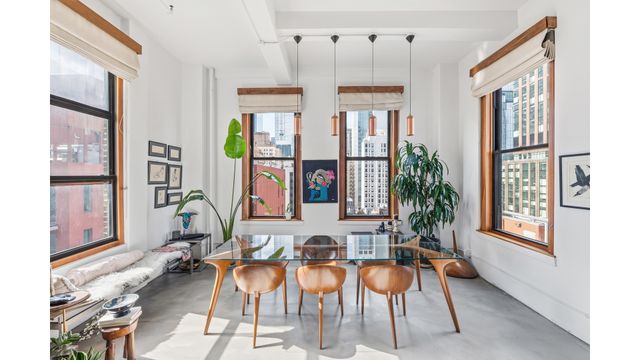 448 W 37th St Apt 9G, New York City, NY 10018