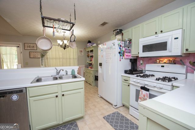330 Hayward Bishop Way, Senoia, GA 30276