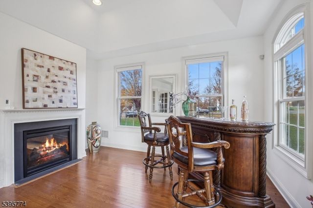 8 Arbor Rd, North Caldwell Boro, NJ 07006