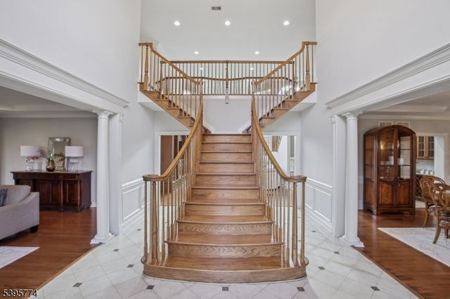 8 Arbor Rd, North Caldwell Boro, NJ 07006