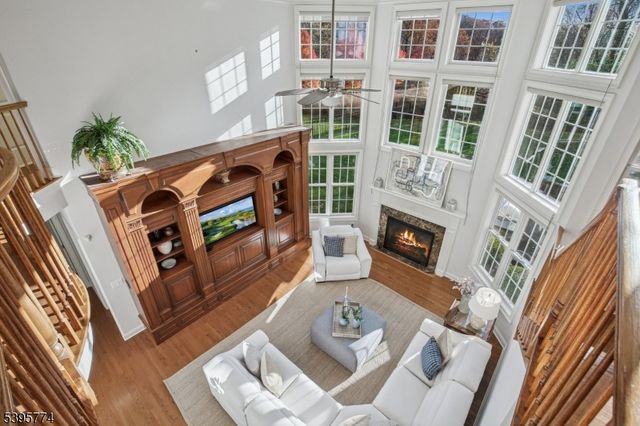 8 Arbor Rd, North Caldwell Boro, NJ 07006