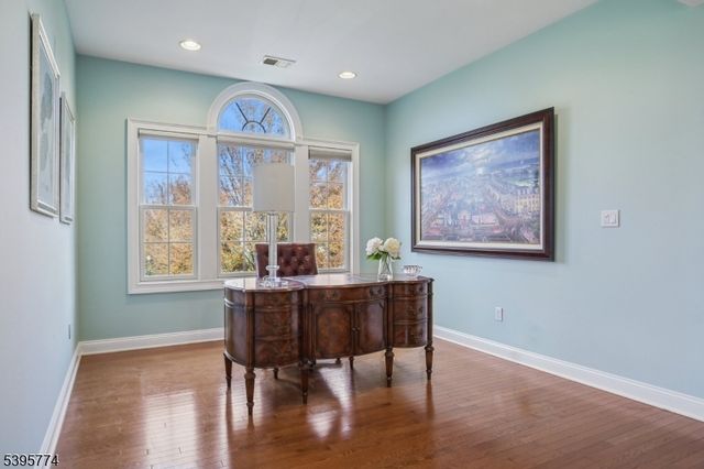 8 Arbor Rd, North Caldwell Boro, NJ 07006