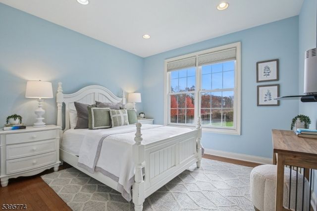 8 Arbor Rd, North Caldwell Boro, NJ 07006