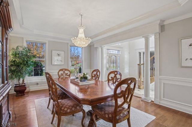 8 Arbor Rd, North Caldwell Boro, NJ 07006