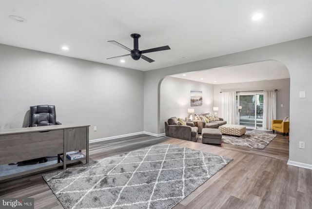 932 CHANTICLEER, Cherry Hill, NJ 08003