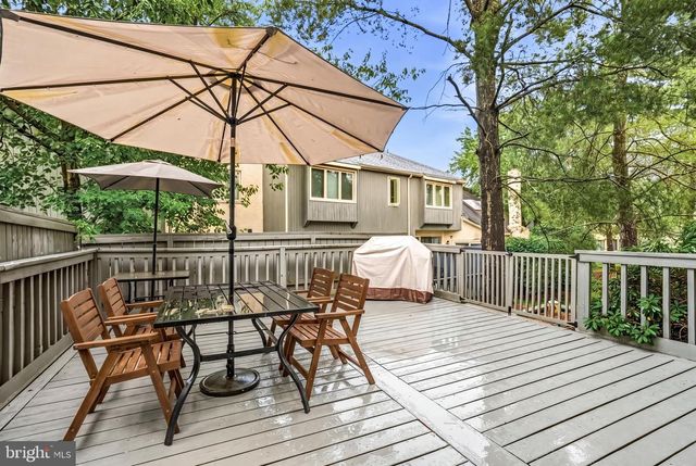 932 CHANTICLEER, Cherry Hill, NJ 08003