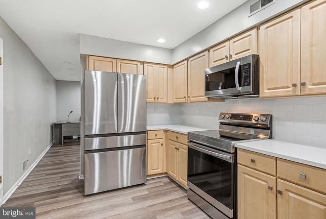 932 CHANTICLEER, Cherry Hill, NJ 08003