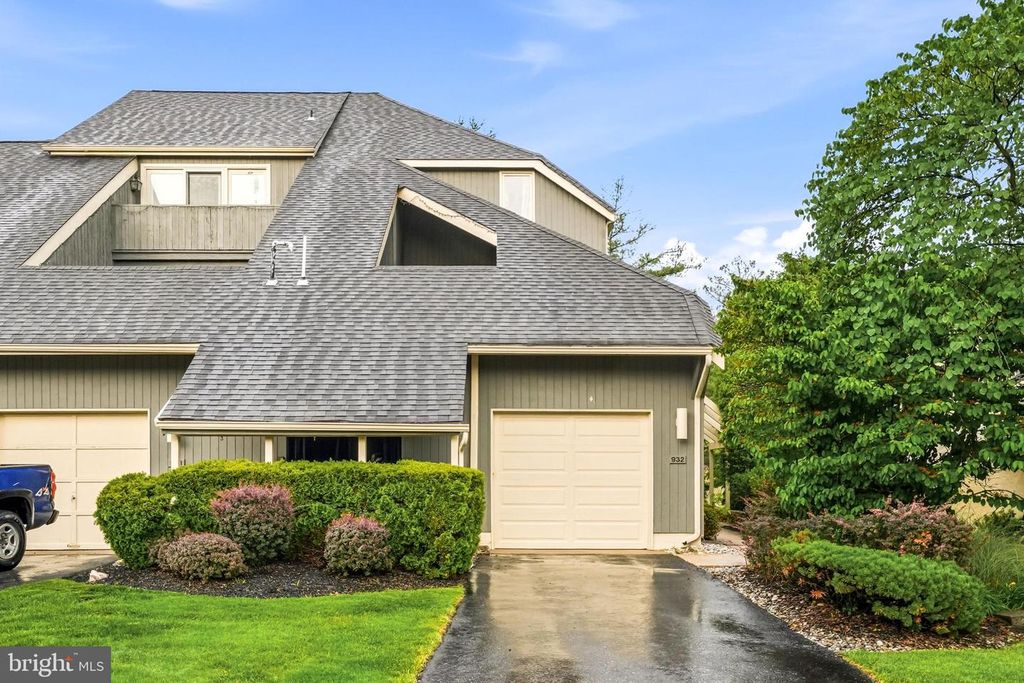 932 CHANTICLEER, Cherry Hill, NJ 08003