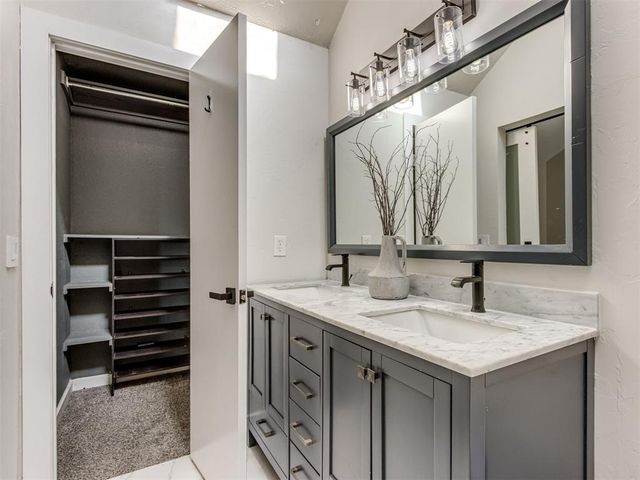 8344 NW 109th Terrace, Oklahoma City, OK 73162