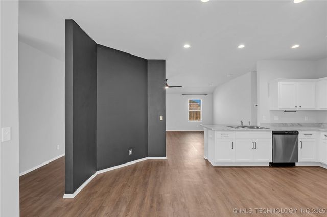 7413 E 158th Street S, Bixby, OK 74008