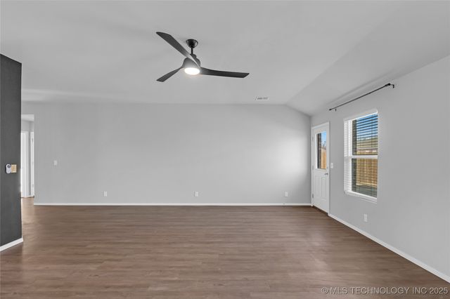 7413 E 158th Street S, Bixby, OK 74008