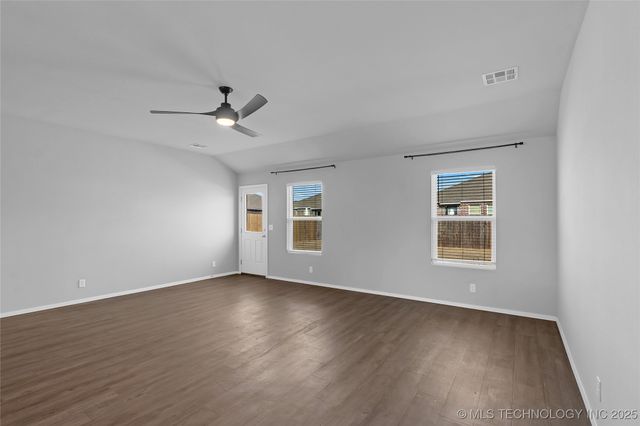 7413 E 158th Street S, Bixby, OK 74008