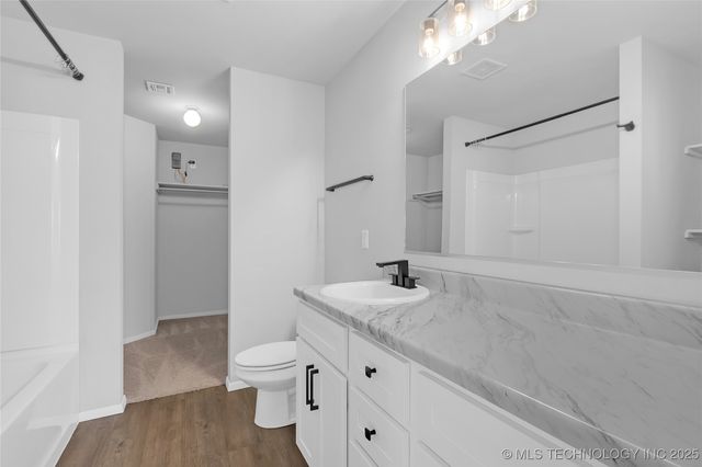 7413 E 158th Street S, Bixby, OK 74008