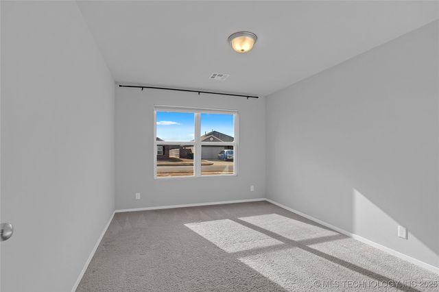 7413 E 158th Street S, Bixby, OK 74008