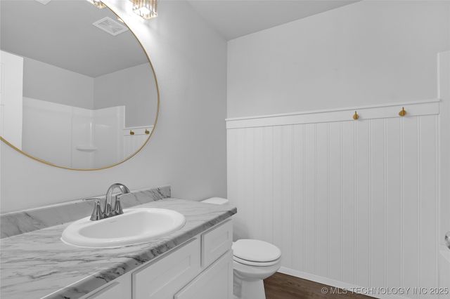 7413 E 158th Street S, Bixby, OK 74008