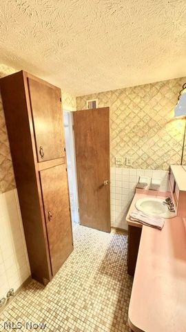3400 Wooster Road 218, Rocky River, OH 44116