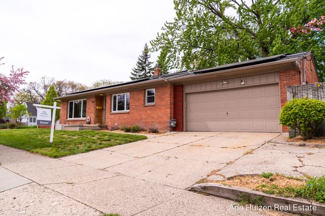 203 Alger Street SE, Grand Rapids, MI 49507