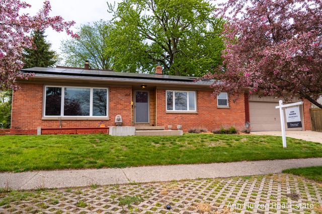 203 Alger Street SE, Grand Rapids, MI 49507