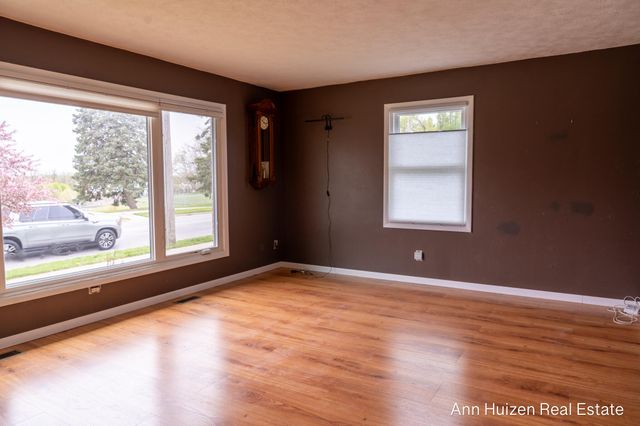 203 Alger Street SE, Grand Rapids, MI 49507