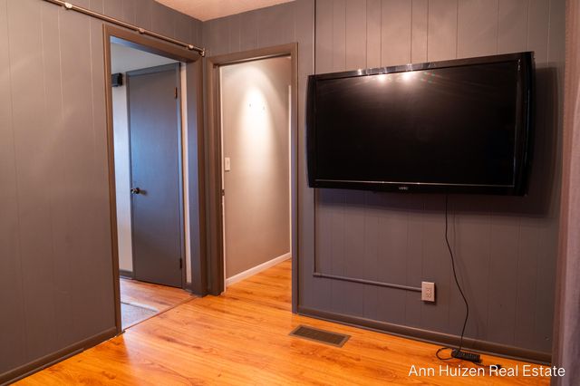 203 Alger Street SE, Grand Rapids, MI 49507