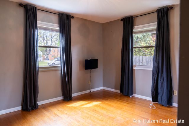 203 Alger Street SE, Grand Rapids, MI 49507